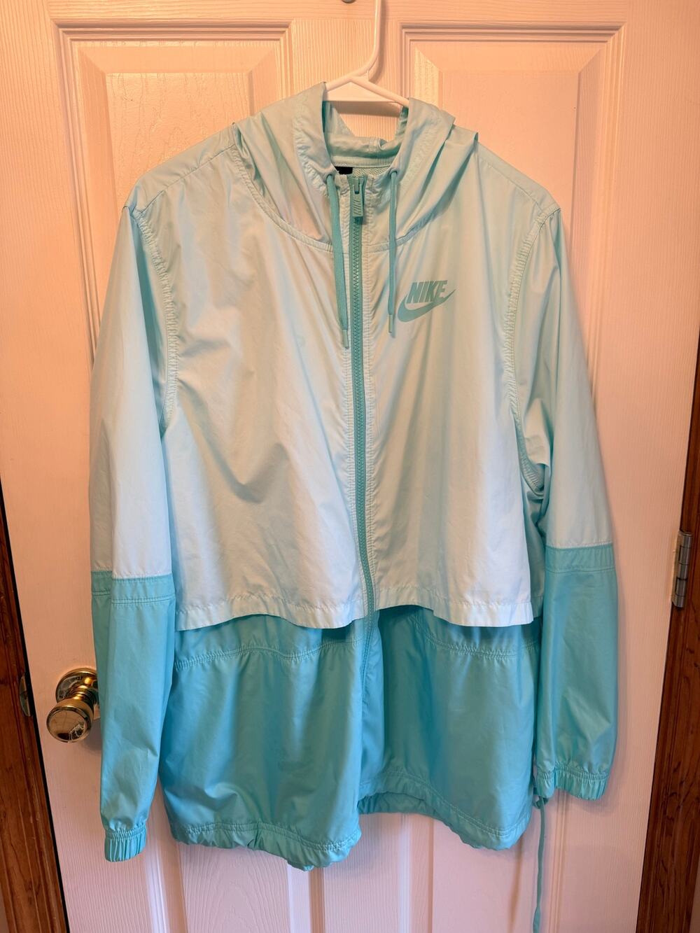 New Nike Jacket Women Size XL Blue Windbreaker Full Zip Adult Long Sleeve Hooded